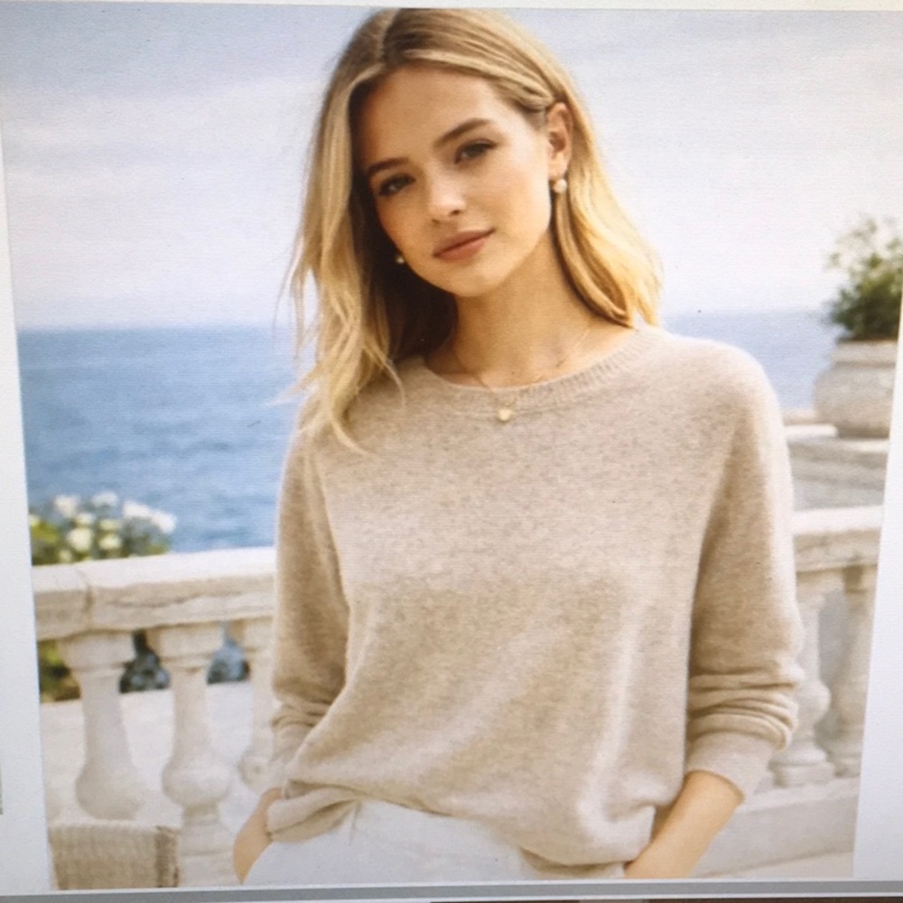 CRESCENT/“OATMEAL LATTE”LIGHT WEIGHT CREWNECK SWEATER